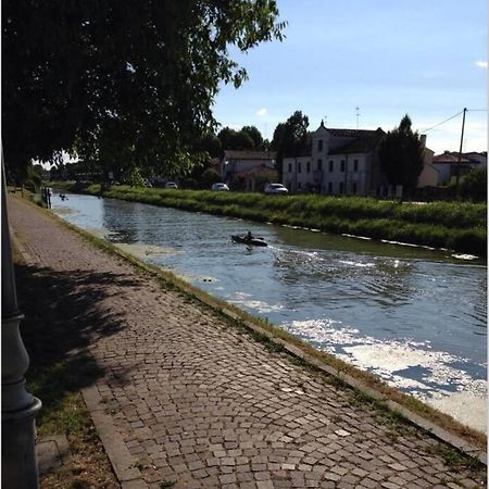 Barchessa Ca' Leon Sul Naviglio Del Brenta Villa Mira Exterior foto